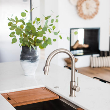 Transitional Modern Living