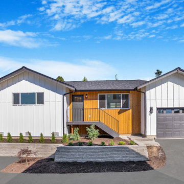 Daytime Front with Cedar Entry and Block Retaining Wall – Snohomish Unit 2