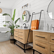 Modern farmhouse coastal Looks