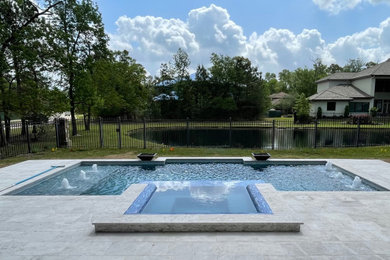 Simple gorgeous geometric pool!!