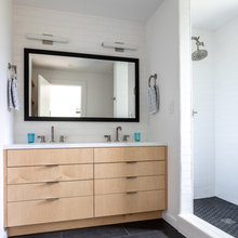 Kid's bathroom