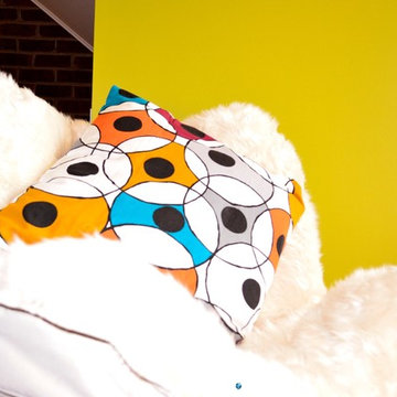 Retro Chic Spatial Decor