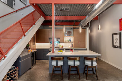 Example of an urban home bar design in Kansas City