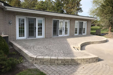 Inspiration for a timeless home design remodel in Toronto