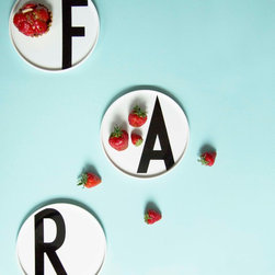 ARNE JACOBSEN ABC PLATES - Decorative Plates
