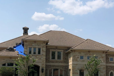Palm Tree Removal & Replacement in Katy Home's Front Yard