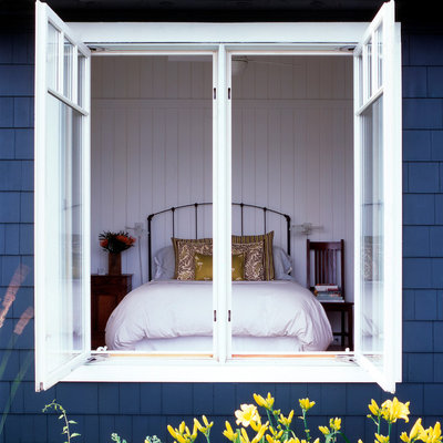Классический Спальня by Rill Architects