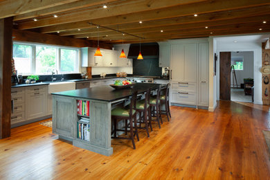 Example of an eclectic kitchen design in Philadelphia