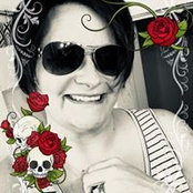Laura Savage's photo