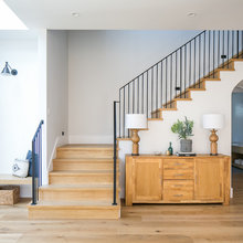 Staircase decorating