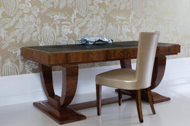 Dining & Boardroom Tables