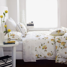 The yellow room