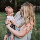 Justine Bast's photo