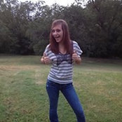 Tracey Hall's photo