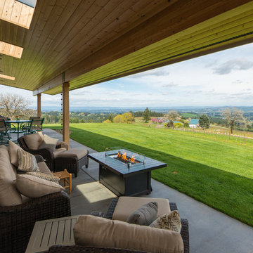 Bald Peak Vineyard Home