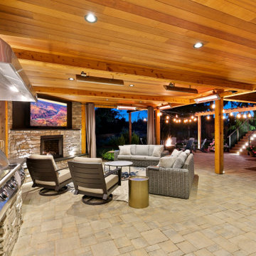 2-level entertaining in Sammamish
