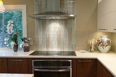 Kitchen - kitchen idea in Boston
