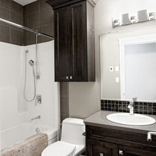 BATH TUB/SHOWER