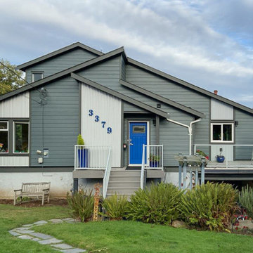 JH Plank (7" Reveal) Evening Blue, Night Gray Trim + Corrugated Metal siding