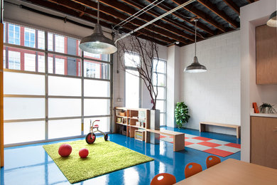 Example of an island style home design design in San Francisco