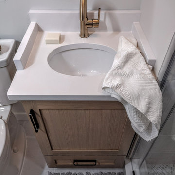 Vibrant Primary Bath