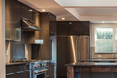 Trendy kitchen photo in Denver