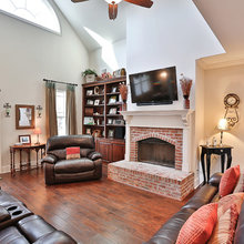 CABINETRY IN BREAKFAST ROOM