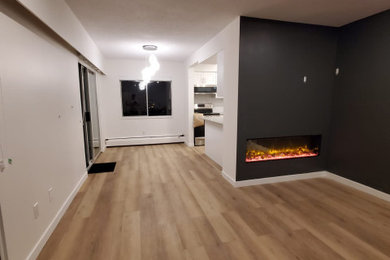 Living room photo in Vancouver