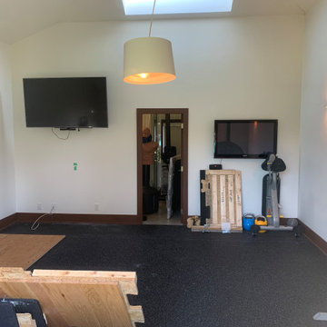 3350 West 55th Avenue Southlands home gym.