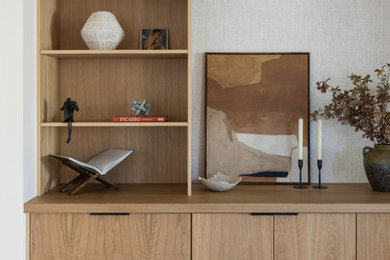 Dining room - transitional dining room idea in San Francisco