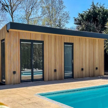 Studio de jardin moderne Pool house design sur mesure.