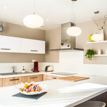 101 Alma St 1103 Kitchen
