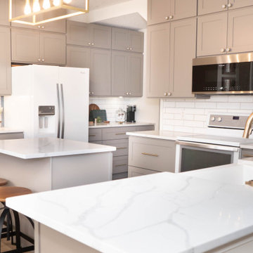 Contemporary Calacatta Sponda Kitchen