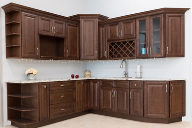 Kitchen photo in Dallas