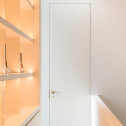Joseph Giles FONTEYN Lever handles in brushed brass waxed - Door Handles