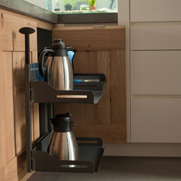 Rustic oak kitchen