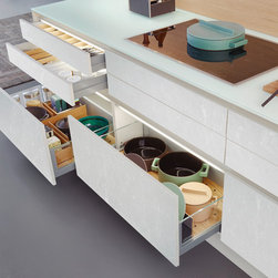 Leicht Collection 2016-Cabinets insert and storage innovation - Under Cabinet lighting