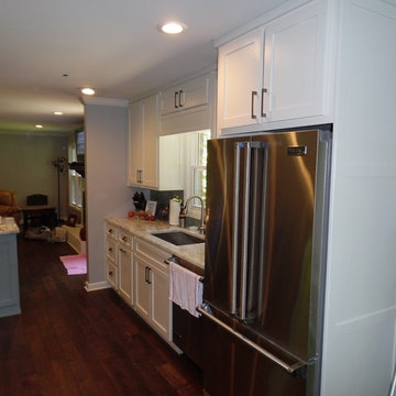 Contemporary Kitchen in Alpharetta