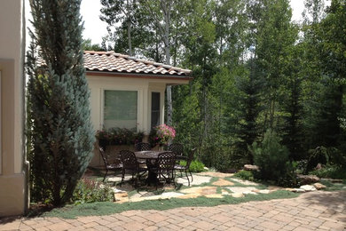 Inspiration for a farmhouse landscaping in Denver.