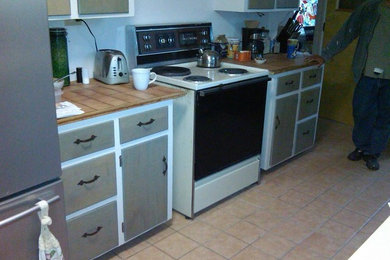 Tired kitchen in need of remodel to sell.