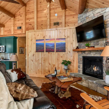 ECUSTA trail rental cabin Hendersonville, NC