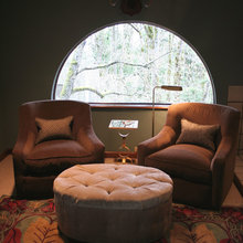 master bedroom sitting area