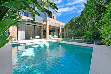 Inspiration for a modern pool in Sydney.