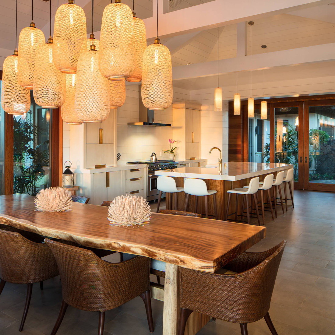 Modern Beach Dining