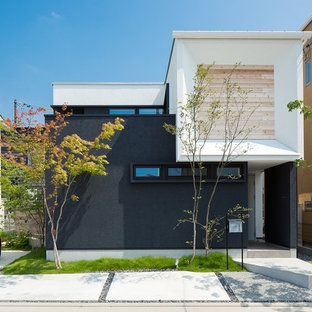 他の地域のモダンスタイルのおしゃれな家の外観の写真