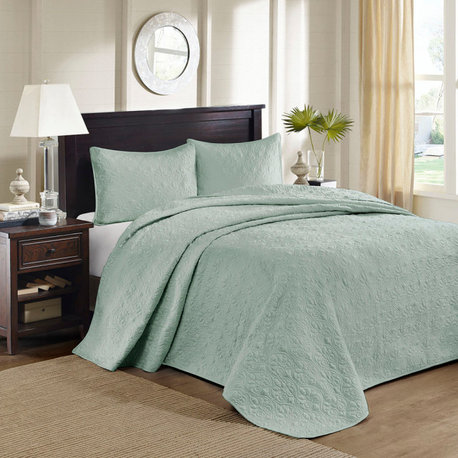 Madison Park Quebec Reversible Bedspread Set, Seafoam