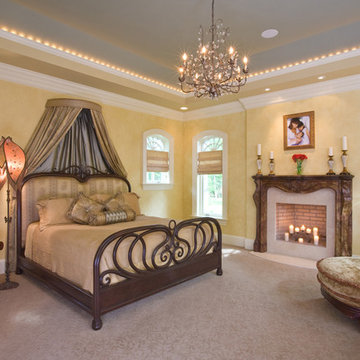 Riverview Traditional Residence