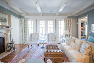 Home design - traditional home design idea in Other
