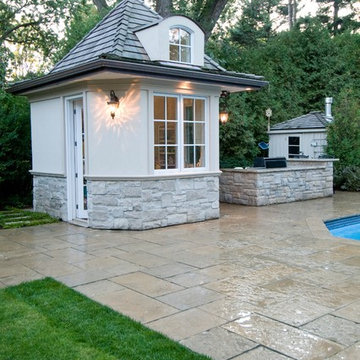Traditional Outdoor Living