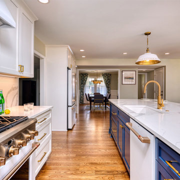 Seating for 6 White/Cobalt Spacious Kitchen